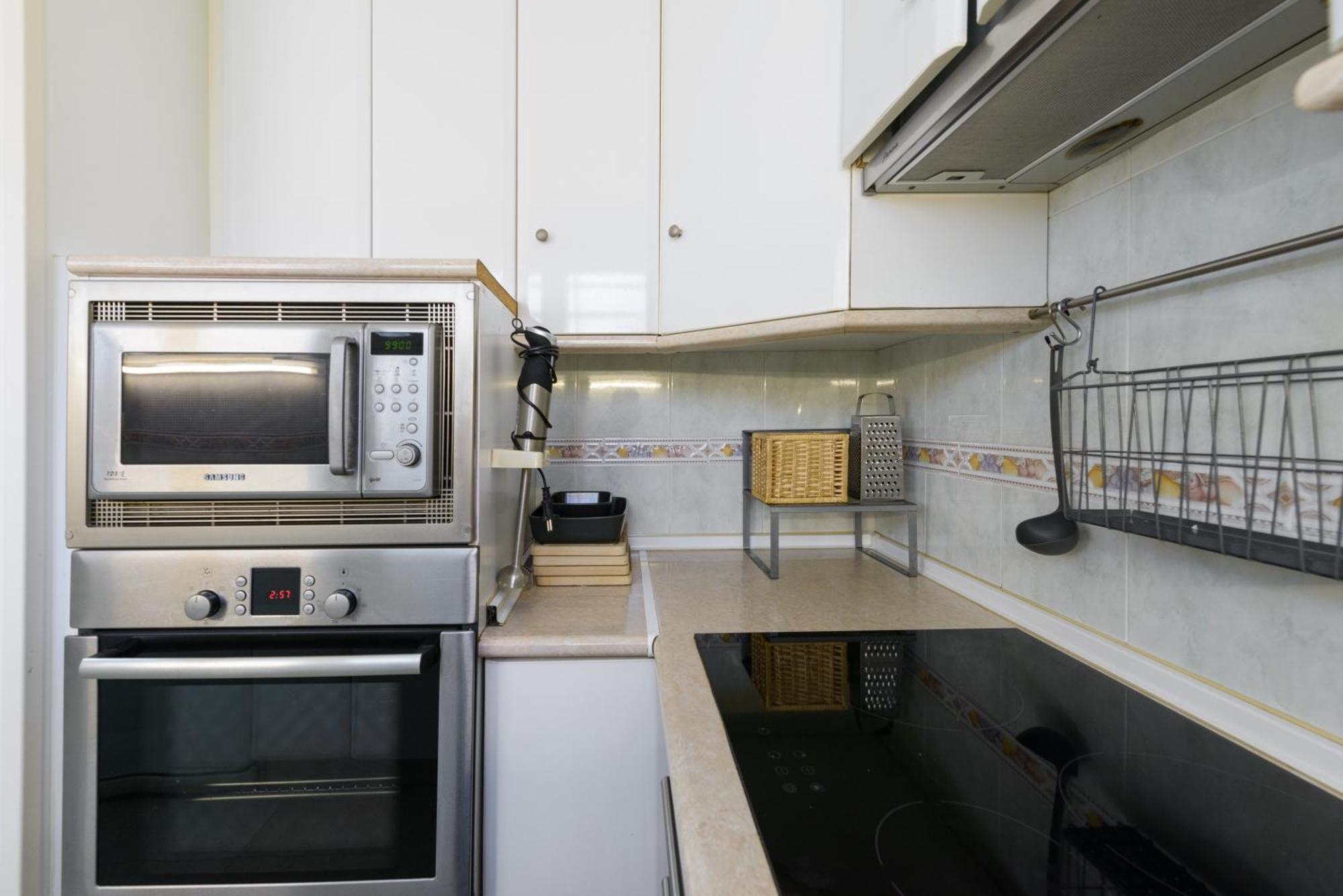 Sabadell Calle, Casa Familiar De 3 Dormitorios Con Terraza Junto Metro Fuencarral Madrid Dış mekan fotoğraf