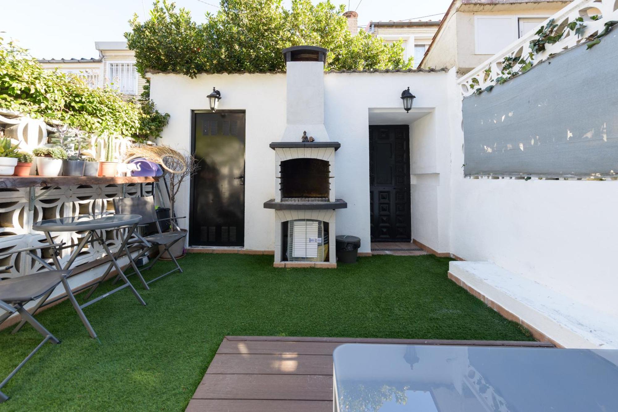 Sabadell Calle, Casa Familiar De 3 Dormitorios Con Terraza Junto Metro Fuencarral Madrid Dış mekan fotoğraf