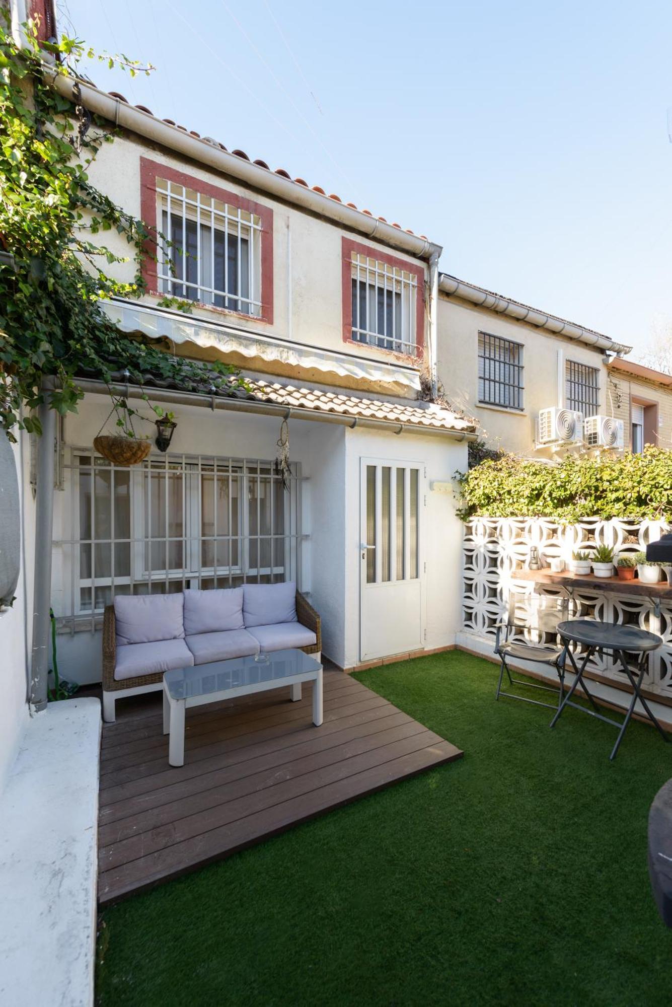 Sabadell Calle, Casa Familiar De 3 Dormitorios Con Terraza Junto Metro Fuencarral Madrid Dış mekan fotoğraf